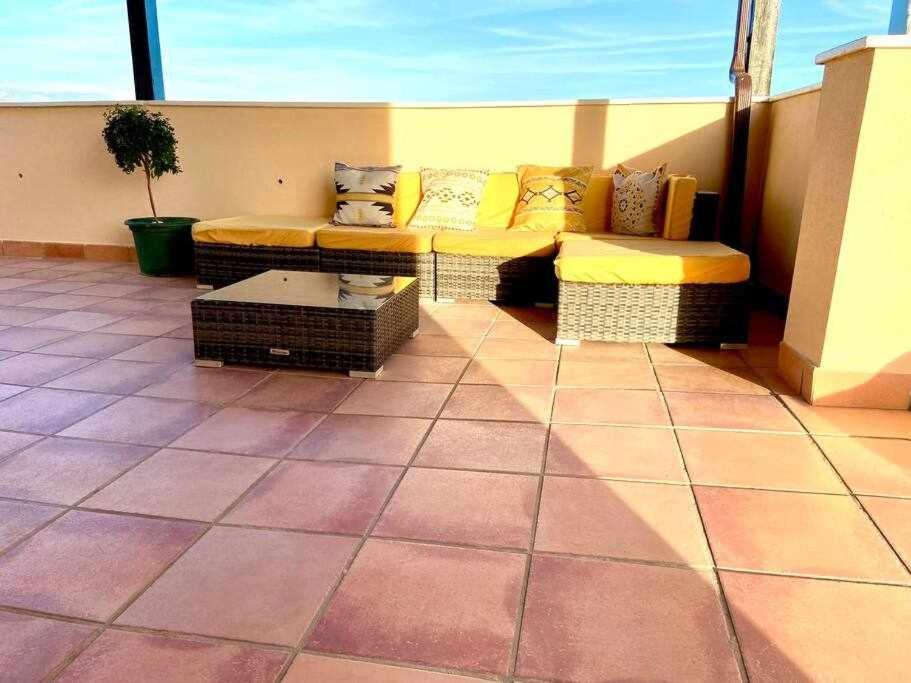 Sea View And Mountains By Solymar Holiday Torre Del Mar Exterior photo