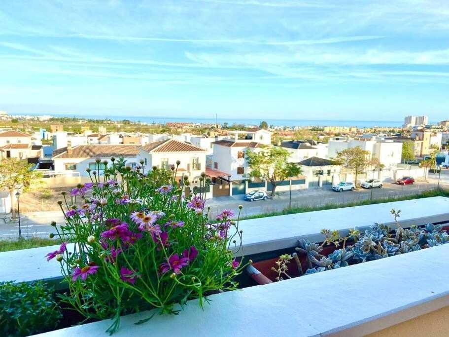 Sea View And Mountains By Solymar Holiday Torre Del Mar Exterior photo
